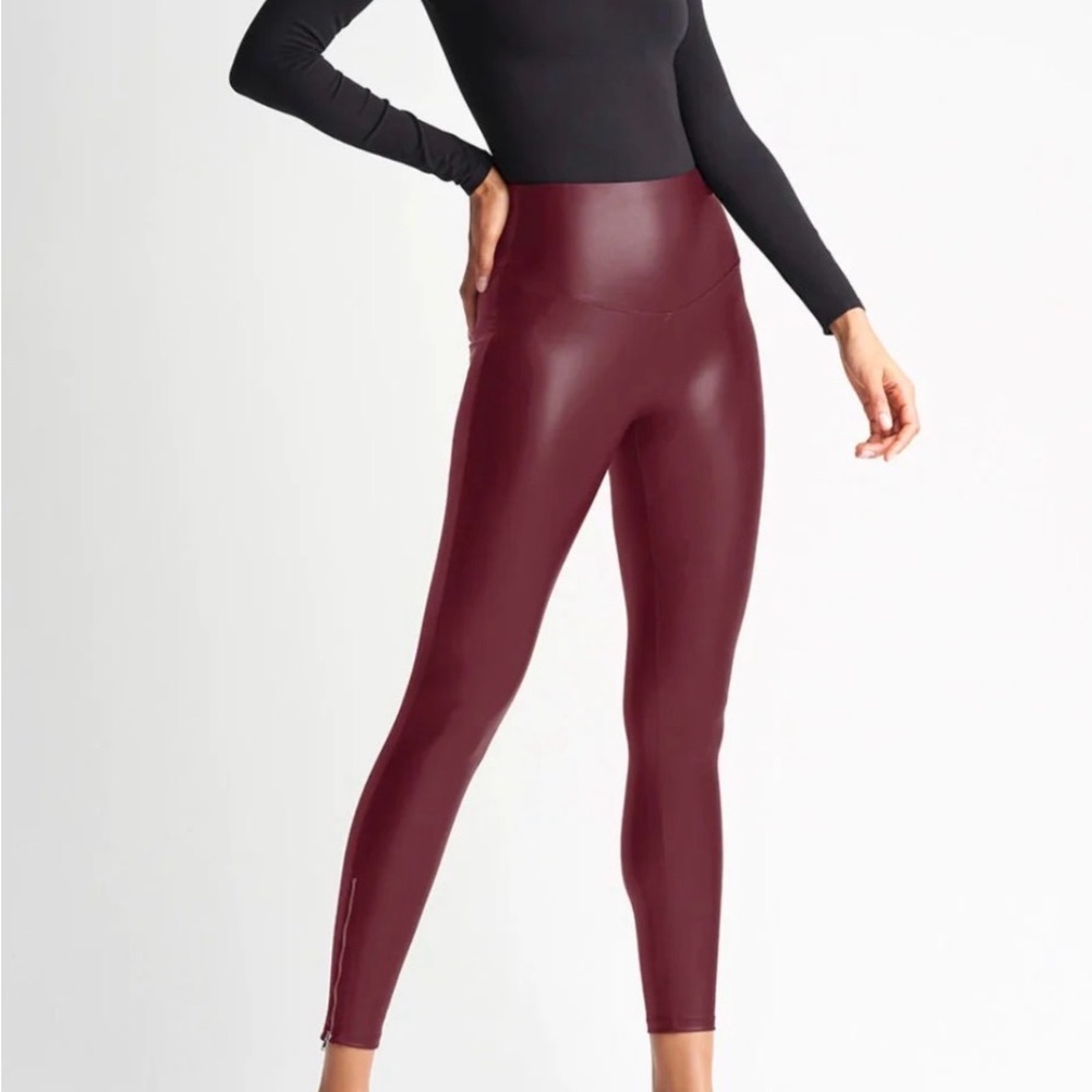 High-Rise Faux Leather Leggings in Burgundy